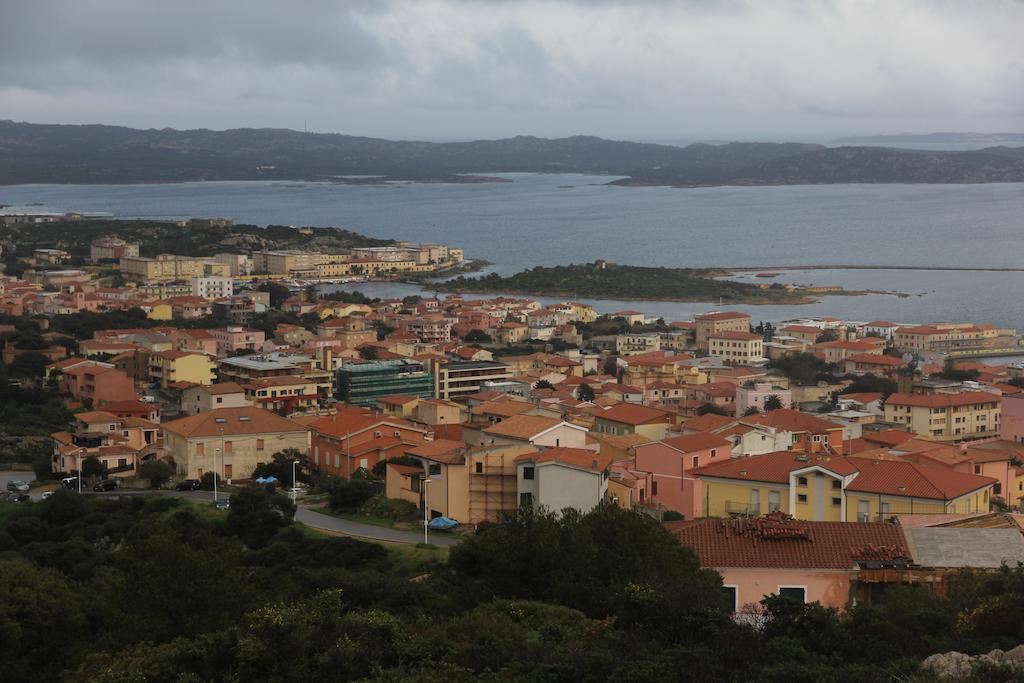 Hotel La Conchiglia La Maddalena  Exterior foto